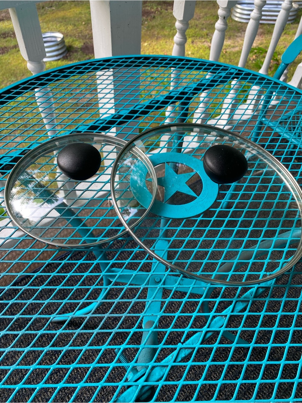 Set of Two Glass Cooking Pot Lids with Black Knobs